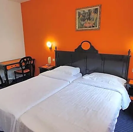Metropol Hotel