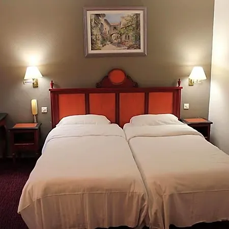 Metropol Hotel 3*