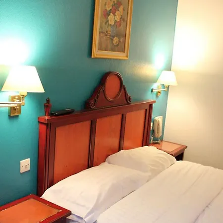 Metropol 3* Paris