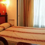 Metropol Ξενοδοχείο 3*